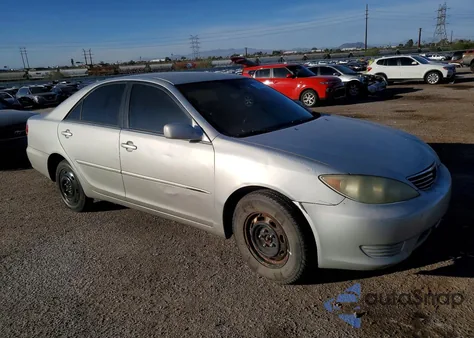 2006 Toyota Camry Le z USA, uszkodzony, nr VIN 4T1BE32KX6U742817